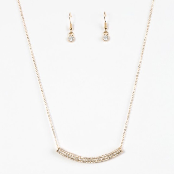 NECKLACE AND EARRING SET - Picture 5 of 5